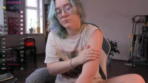 Alisa  lack of vitamin D  online show from October 7, 2025, 4:42 am