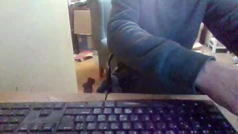 pup_y online show from November 27, 2025, 6:32 pm