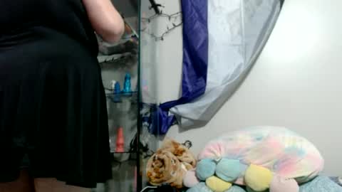 Snapshot of pupghostt chatting on June 17, 2026, 6:42 pm PupGhostt online show from June 17, 2026, 6:42 pm