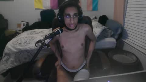 puppygirltoast online show from June 14, 2026, 1:03 am