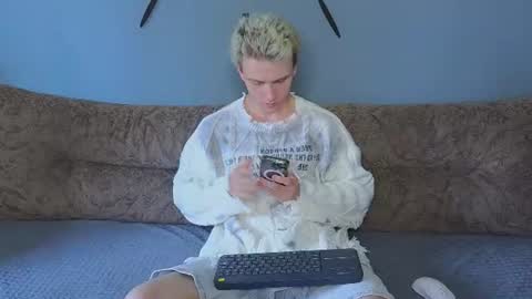 Jesse online show from August 7, 2026, 4:25 am