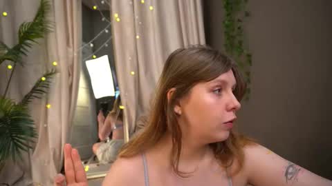 constant schedule Wednesday  Friday  Saturday  Sunday  The Rosemarie online show from February 25, 2026, 5:28 am