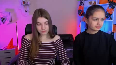 Ask me3 online show from November 3, 2025, 10:05 am