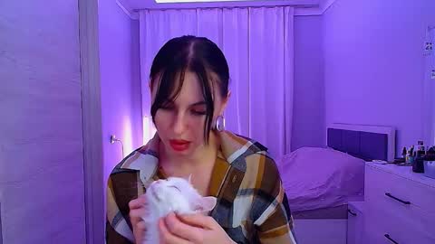 Snapshot of pure_temptation_j chatting on January 7, 2026, 4:31 pm Julia online show from January 7, 2026, 4:31 pm