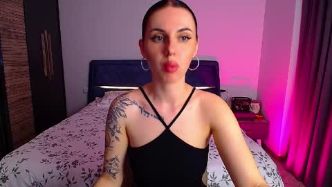 Snapshot of pure_temptation_j chatting on April 3, 2026, 4:49 pm Julia online show from April 3, 2026, 4:49 pm