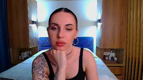 Snapshot of pure_temptation_j chatting on June 4, 2026, 4:57 pm Julia online show from June 4, 2026, 4:57 pm