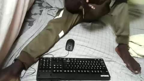 Pureblack  online show from February 8, 2026, 4:10 pm