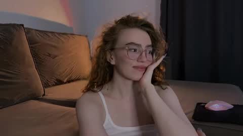 Marie online show from March 2, 2025, 11:29 am