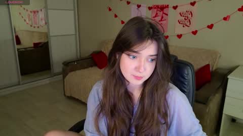 Snapshot of purple_averge chatting on October 22, 2025, 5:30 am Bella online show from October 22, 2025, 5:30 am