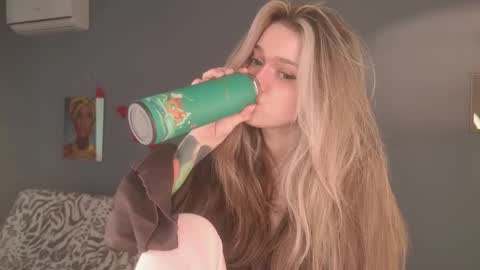 Bella online show from March 27, 2026, 8:26 am