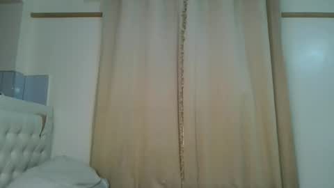 purple_honey1 online show from April 1, 2026, 2:47 pm