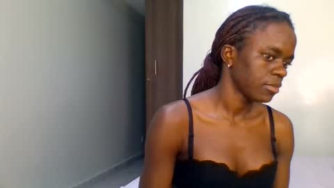 purple_honey1 online show from May 6, 2026, 5:51 pm