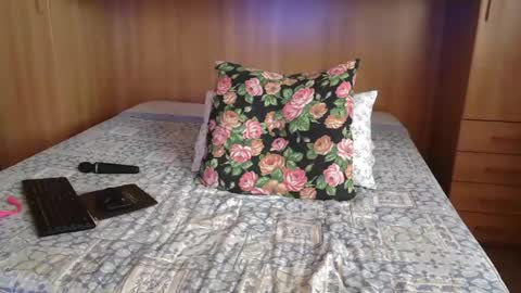 Mary online show from February 6, 2025, 12:37 pm