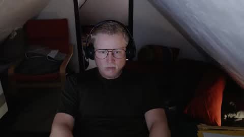 pussylovercb online show from September 22, 2025, 8:38 am