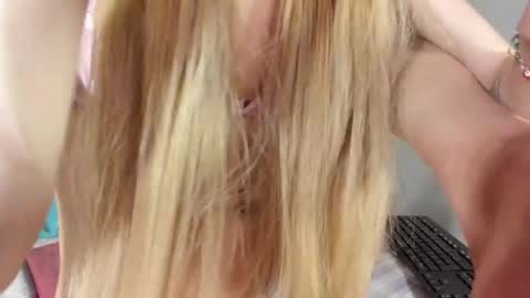 Snapshot of putinna chatting on June 6, 2026, 4:44 pm Pau Manchita online show from June 6, 2026, 4:44 pm