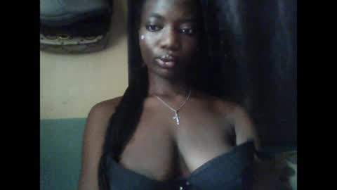 Snapshot of pweedy_ora chatting on June 24, 2026, 9:52 am ora online show from June 24, 2026, 9:52 am