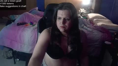 Snapshot of pyrexiaplays chatting on May 14, 2026, 6:20 am Pyrexia online show from May 14, 2026, 6:20 am