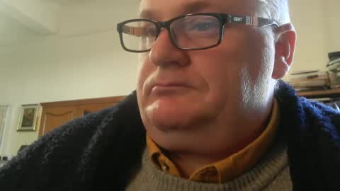 pytongru70 online show from December 31, 2024, 7:20 am