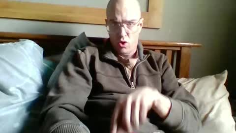 q2phq2ph online show from April 5, 2026, 8:39 pm