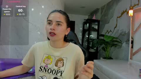 Qetsyah online show from April 19, 2026, 6:21 pm