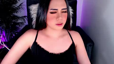 qt_luna18 online show from December 16, 2024, 12:49 pm