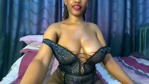 Snapshot of queen321850 chatting on June 15, 2026, 8:16 am queen321850 online show from June 15, 2026, 8:16 am