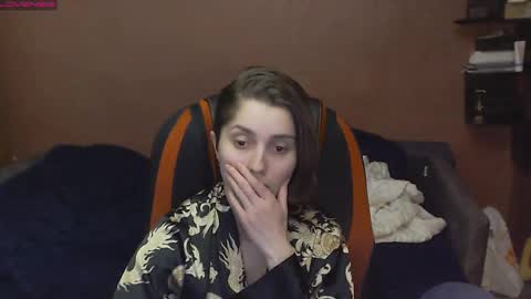 Lola online show from March 11, 2025, 5:13 pm