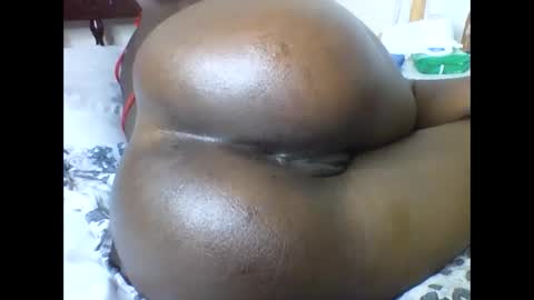 Snapshot of queen_abito chatting on January 14, 2025, 5:30 am queen_abito online show from January 14, 2025, 5:30 am