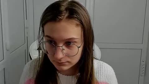 Amelie online show from April 8, 2026, 7:08 am