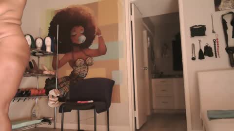 QnAnitaDix online show from November 25, 2025, 8:31 pm