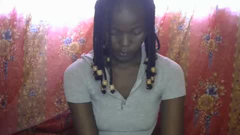 queen_banice online show from October 9, 2025, 9:18 am
