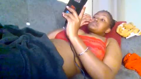 queen_doli online show from May 16, 2026, 12:29 am