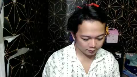 queen_ennah online show from December 28, 2024, 2:54 am