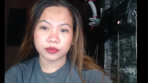 Angel online show from December 17, 2025, 7:42 pm