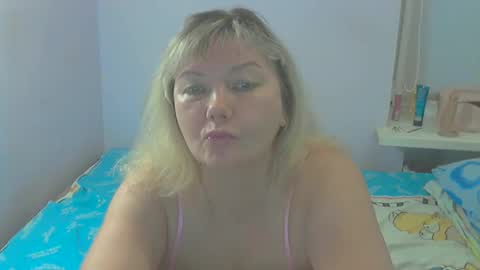 queen_jane8 online show from September 15, 2025, 2:06 pm