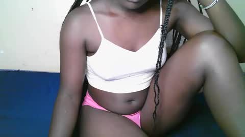 queen_latasha online show from October 18, 2025, 8:42 pm