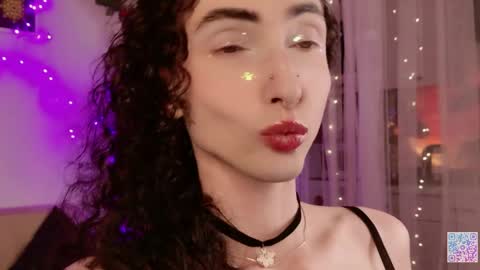 Snapshot of queen_of_tease chatting on June 2, 2026, 4:47 am queen_of_tease online show from June 2, 2026, 4:47 am