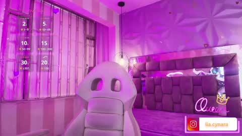 Snapshot of queen_perla_ chatting on May 19, 2026, 11:38 am online show from May 19, 2026, 11:38 am