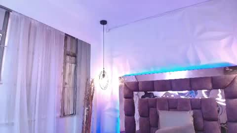 Snapshot of queen_perla_ chatting on July 9, 2026, 12:20 pm online show from July 9, 2026, 12:20 pm