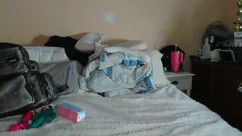 mzonethickchick online show from April 20, 2026, 5:43 am