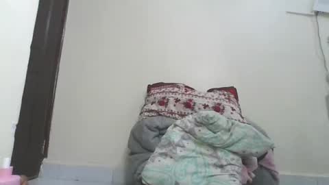 Snapshot of queenbeiby05 chatting on January 11, 2026, 9:09 pm queen online show from January 11, 2026, 9:09 pm