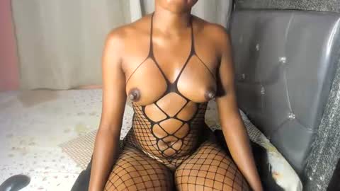 queenchloe1 online show from July 3, 2026, 4:52 am