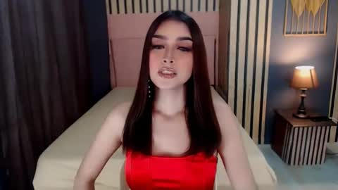 queenemeraldts online show from February 13, 2025, 1:50 am