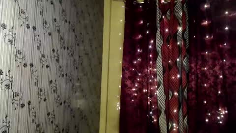 Snapshot of queenfoxylady chatting on February 7, 2025, 5:51 pm just call me QUEEN and ill be there online show from February 7, 2025, 5:51 pm