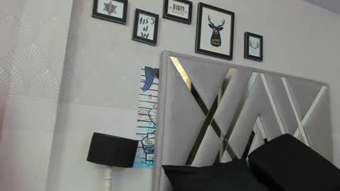 QUEENJEENN online show from January 25, 2025, 7:28 pm