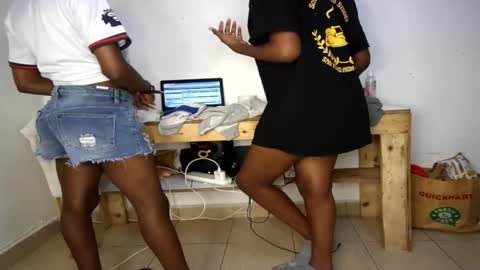 Nina online show from March 4, 2026, 7:53 pm