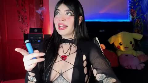 Snapshot of queenlamia chatting on December 20, 2025, 2:29 am Taurus online show from December 20, 2025, 2:29 am