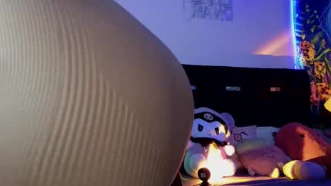 Snapshot of queenlamia chatting on February 19, 2026, 5:14 am Taurus online show from February 19, 2026, 5:14 am