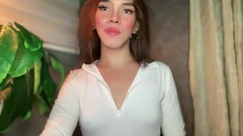 QUEEN online show from November 12, 2025, 9:10 am