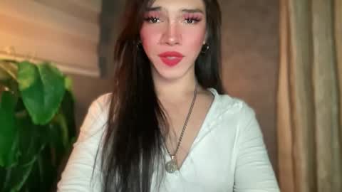 QUEEN online show from April 2, 2026, 8:34 am